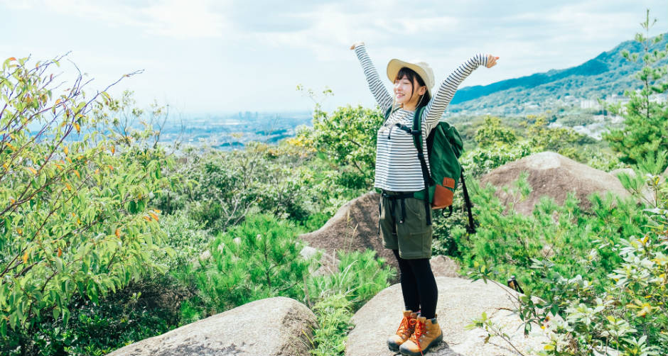 登山パンツの選び方とは おしゃれなレディースパンツを選ぼう ソロテックス Solotex ブランドサイト 暮らしは 繊維からできている 帝人フロンティア